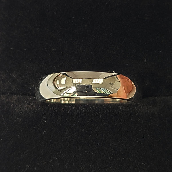 14K White Gold Wedding Band